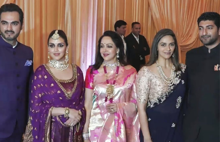 Hema Malni, Jaya Bachchan, Dimple Kapadia, Sharmila Tagore, Tanuja