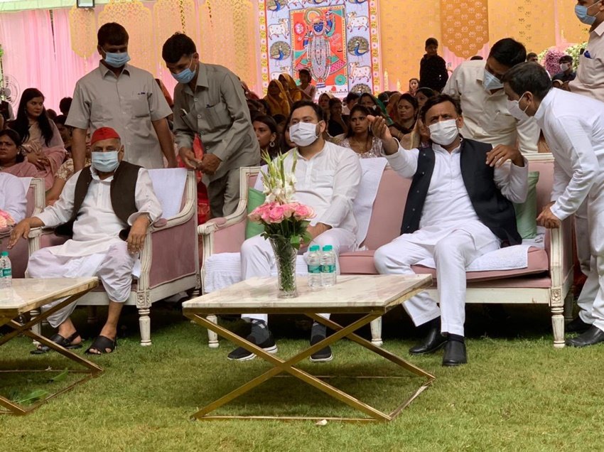 Dimple Yadav, Akhilesh Yadav SP, Mulayam Singh second wife