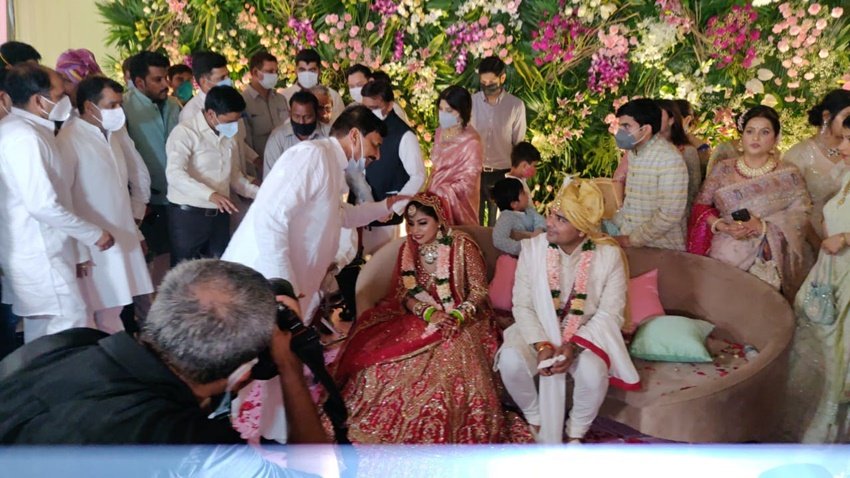 Dimple Yadav, Akhilesh Yadav SP, Mulayam Singh second wife
