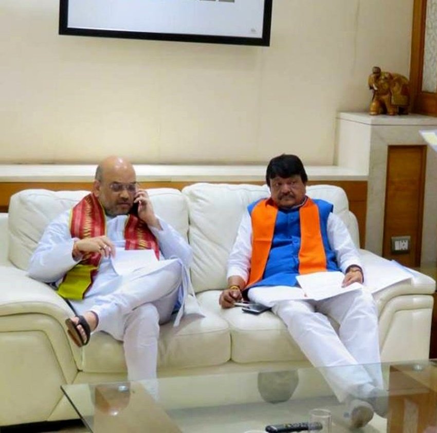बंगाल बीजेपी के प्रभारी और पार्टी के महासचिव कैलाश विजयवर्गीय ने कहा था कि प्रशांत किशोर जिस कॉलेज के स्टूडेंट हैं, अमित शाह वहां के प्रिंसिपल हैं। 