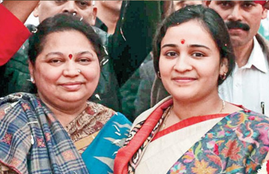 , Akhilesh Yadav, Sadhna Gupta, Mulayam Singh yadav