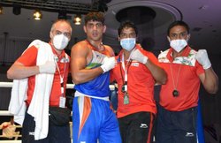 संजीत कुमार ने दुबई में लहराया तिरंगा, एशियन बॉक्सिंग चैंपियनशिप में जीता गोल्ड; अमित पंघाल और शिव थापा को मिला सिल्वर