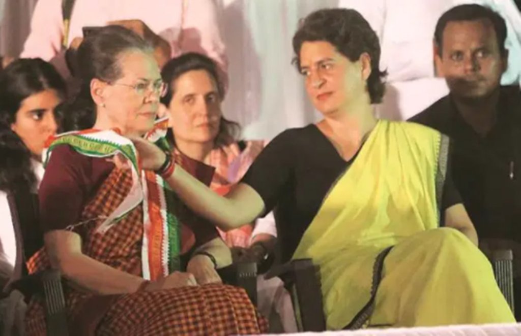 News 18 India, Amish Devgan, Live Debate, राहुल गांधी, प्रियंका गांधी, सोनिया गांधी, Congress, रॉबर्ट वाड्रा,