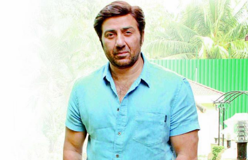 Sunny Deol, karisma kapoor