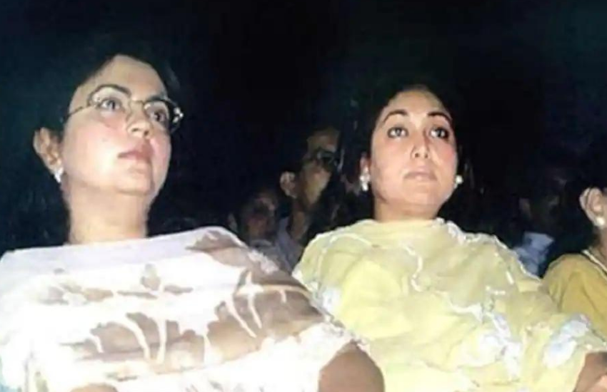 नीता भी भी अंबानी परिवार के बच्चों के साथ हैंगाउट करने और उनके साथ वक्त गुजारते हुए देखी जाती हैं। (<a href=" https://www.jansatta.com/photos/lifestyle-gallery/mukesh-ambani-nita-ambani-chartered-plane-is-royal-palace-see-the-glimpse-of-this-shahi-mahal-flying-in-the-air/1748699/"> नीता अंबानी का घर ही नहीं, चार्टर्ड प्लेन प्लेन भी शाही महल सा है, देखिए हवा में उड़ते इस पैलेस की झलक </a> )