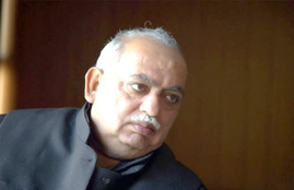 UP News, Raebareli, Munawwar Rana, Urdu poet, Son Tabrez shot