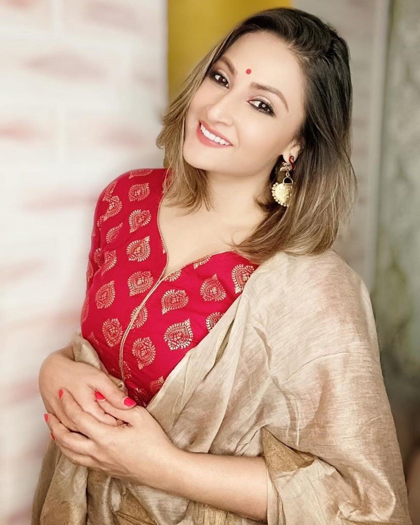 जब उर्वशी ढोलकिया प्रेग्नेंट थीं तभी उनका पति से रिश्ता खराब हो गया। पति ने उन्हें तलाक दे दिया ।