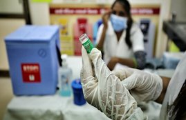 Free Covid vaccine, Noida society, Aligarh PHC, greater noida, Coronavirus cases, COvid vaccination, Noida news, jansatta