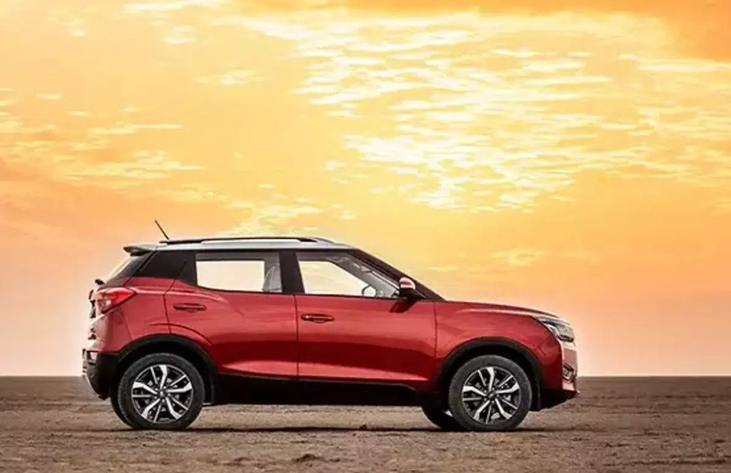 MAHINDRA XUV300