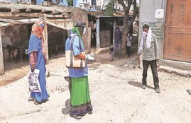 Latehar, Jharkhand government, coronavirus, Vaccination, Covid-19 vaccine, jansatta