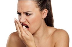 मुंह की बदबू से छुटकारा दिलाने में कारगर है सरसो का तेल और नमक, जानिये दूसरे घरेलू उपाय