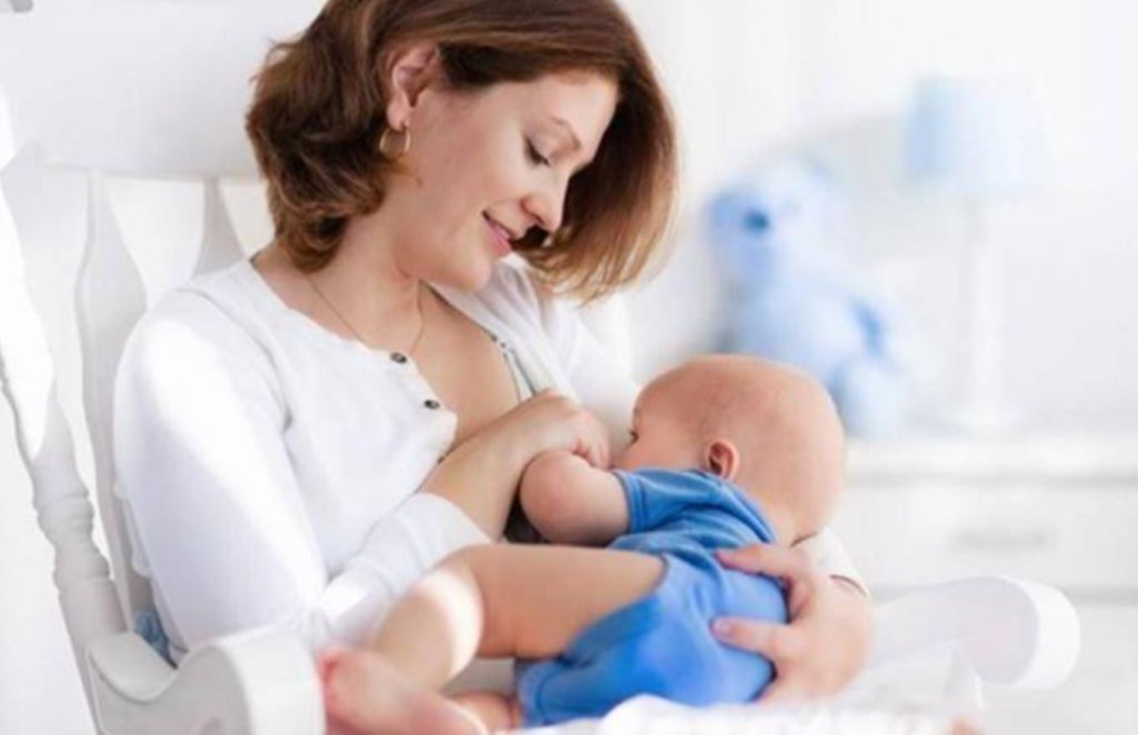 breastfeeding, women health, lifestyle news