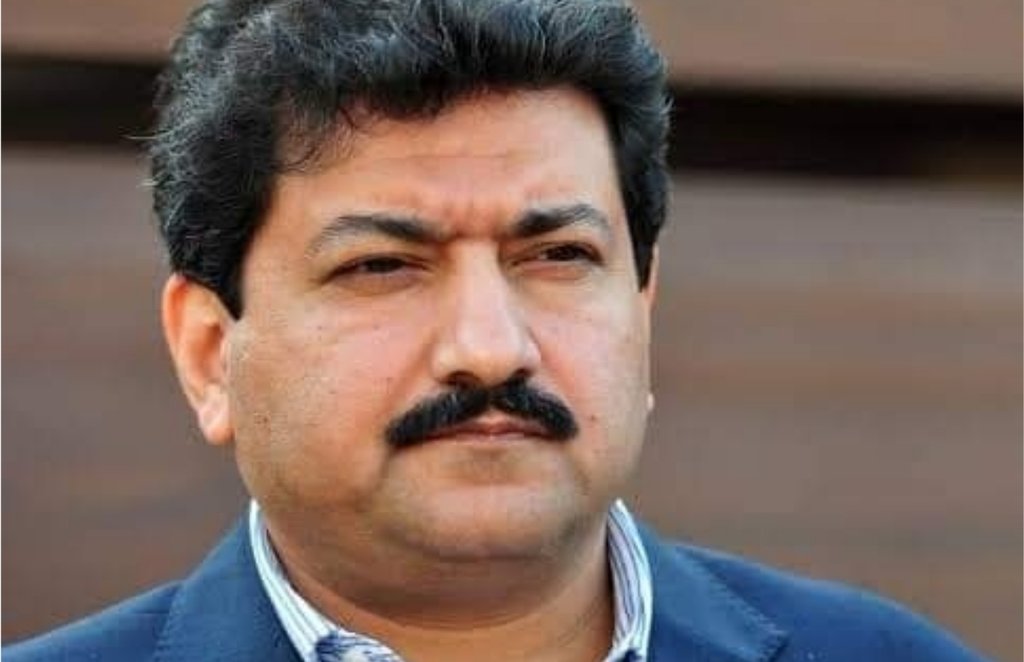 पाकिस्तानी आर्मी और आईएसआई के खिलाफ बयान देने के कारण पत्रकार हामिद मीर के टीवी शो को बंद कर दिया गया है। (फोटो- हामिद मीर फेसबुक पेज)