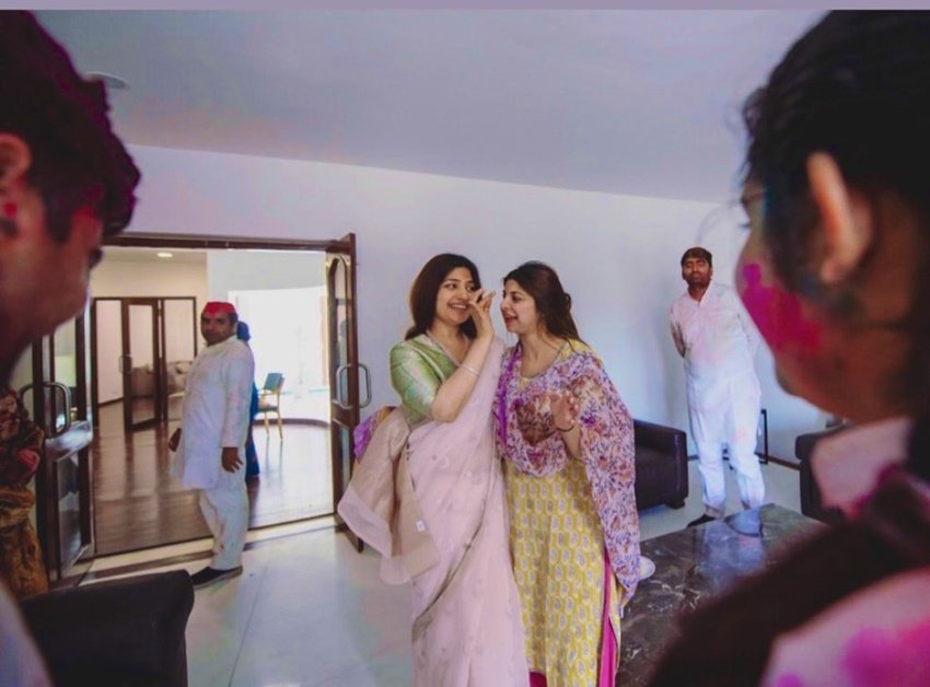 Dimple Yadav, Akhilesh Yadav SP, Mulayam Singh second wife
