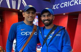 ms dhoni Dinesh Karthik