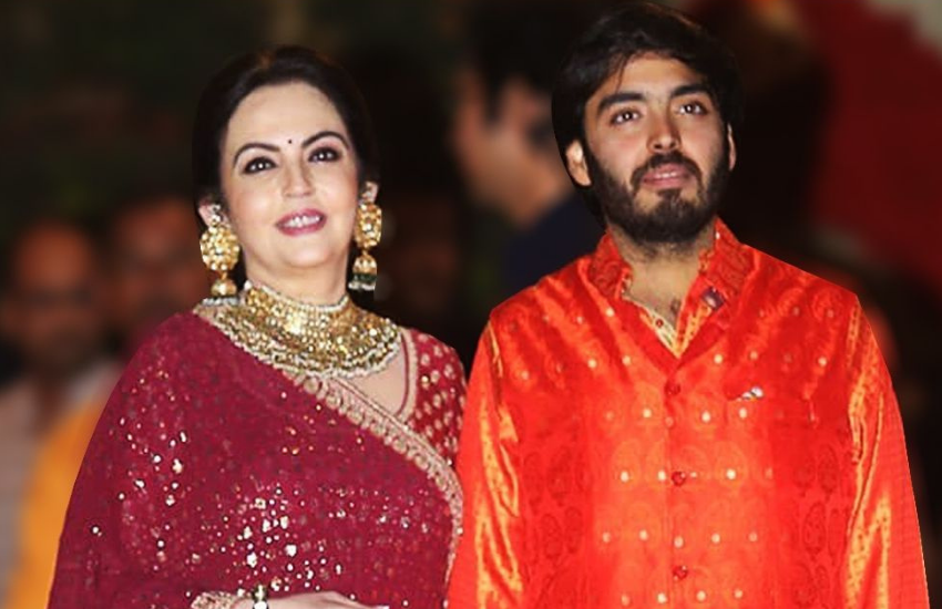 रिलायंस इंडस्ट्रीज के चेयरमैन मुकेश अंबानी (Mukesh Ambani) का घर एंटीलिया (Antilia) गिनीज वर्ड बुक रिकार्ड (Guinness World Book Records) में दर्ज है। ये किसी राजमहल से कम नहीं है, लेकिन एक समय नीता अंबानी (Nita Ambani) को अपने छोटे बेटे अनंत अंबानी (Anant Ambani) की जिद्द के चलते इसे चिड़ियाघर जैसा बनाना पड़ गया था। क्यों? आइए इसके पीछे की कहानी बताएं।