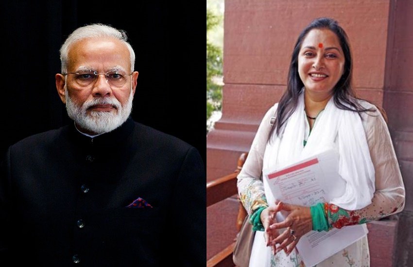 देश में पिछले दिनों जनसंख्या नियंत्रण कानून को लेकर काफी चर्चा हुई। उत्तर प्रदेश की सरकार ने राज्य में इसे अमल में लाने की बात भी कही। इस कानून के तहत दो से ज्यादा बच्चे होने पर लोग कई तरह की सरकारी योजनाओं का लाभ नहीं उठा पाएंगे। इसी बहस के बीच आपको बताते हैं उन राजनेताओं के नाम जिन्होंने शादी तो की लेकिन संतान पैदा नहीं की। आइए देखें किन-किन के नाम हैं इसमें शामिल: 