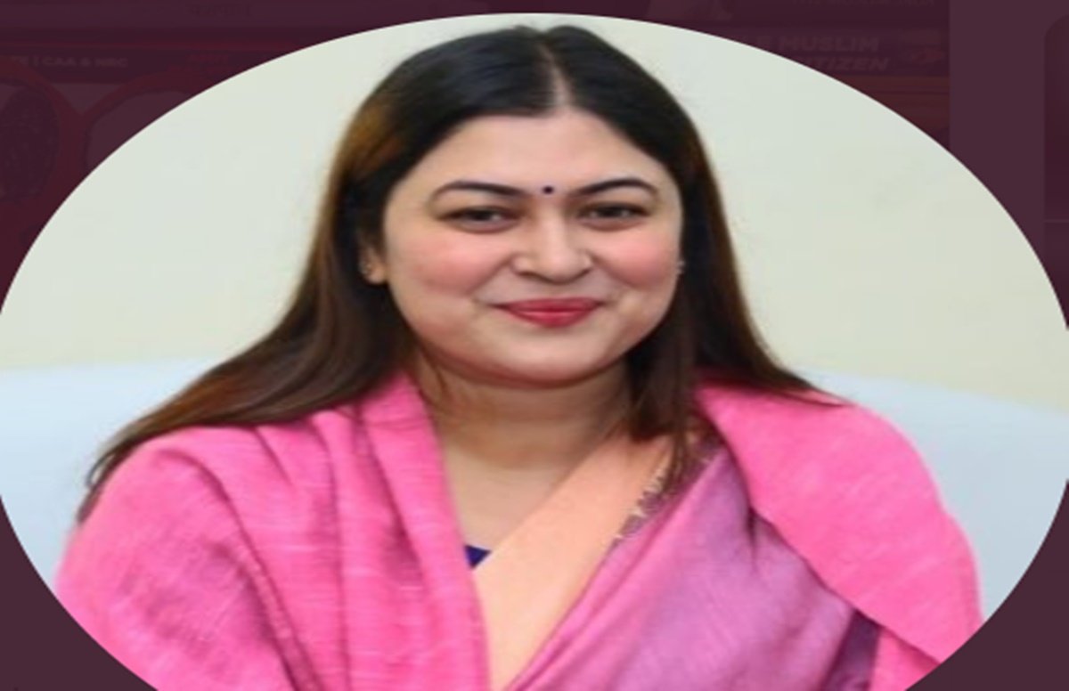 ragini nayak, blue tick controversy, narendra modi ragini nayak, blue tick controversy, narendra modi