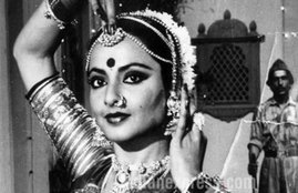 Rekha, Rekha earning in Film industry, Rekha sister, Rekha Sister Name, Rekha Family, Rekha Father Name