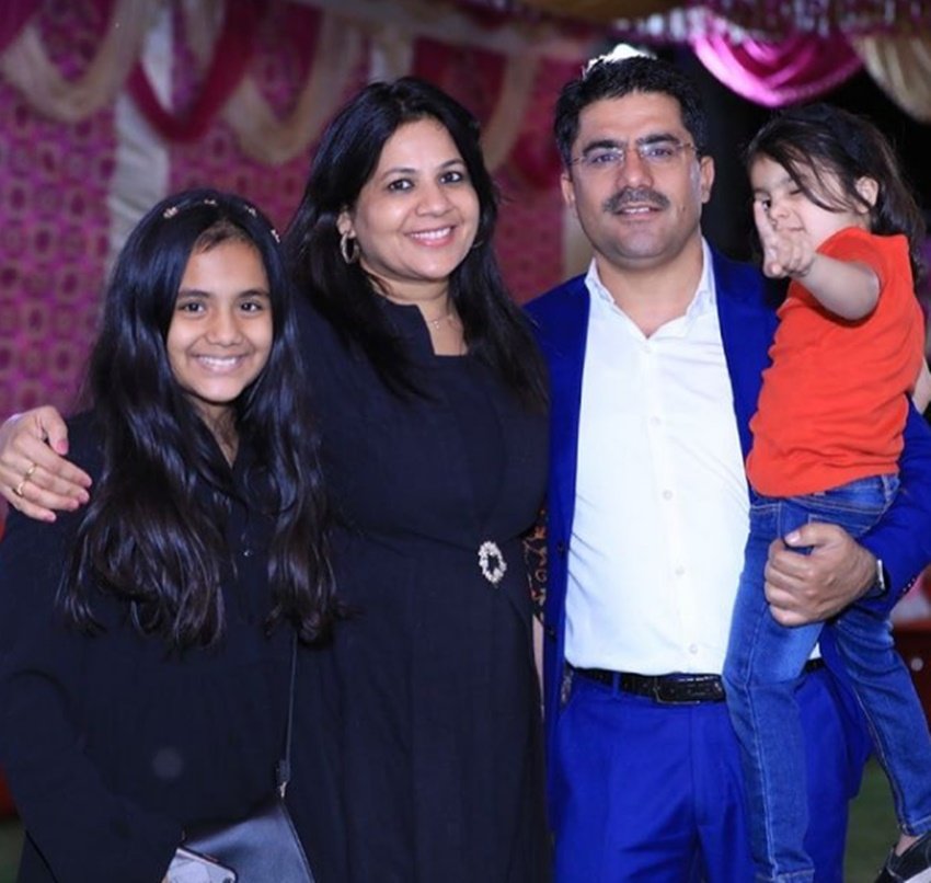 rohit Sardana Wife, Rohit Sardana property