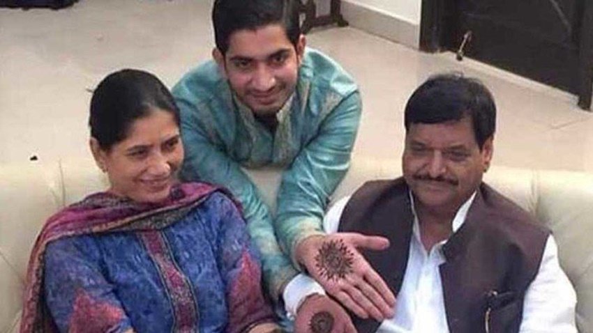 मुलायम के भाई शिवपाल सिंह यादव यूपी में कई बार मंत्री रह चुके हैं। उनकी पत्नी सरला यादव कभी राजनीति में नहीं आईं।