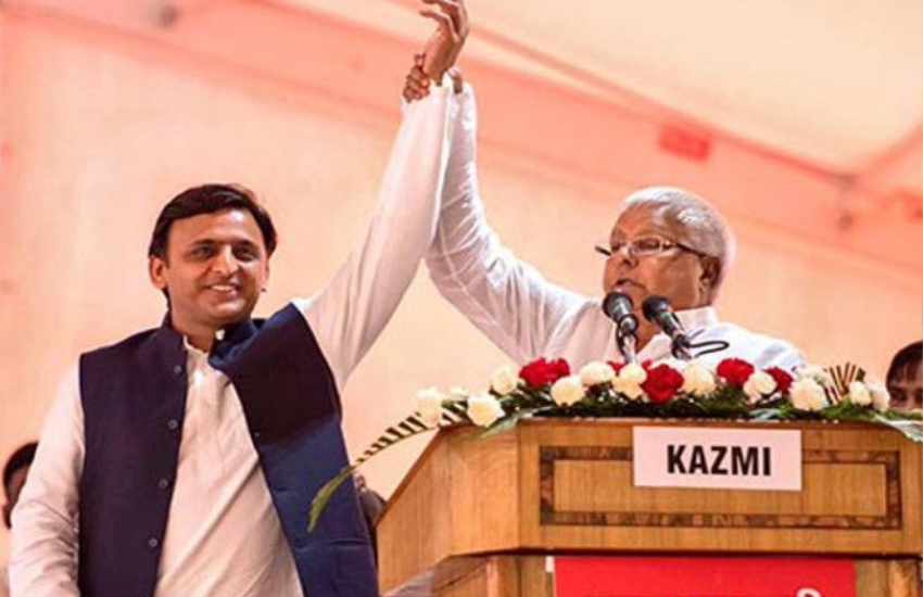 लालू प्रसाद, अखिलेश के समर्थन में कई सभाओं में मौजूद रहे और पिता की कमी को दूर करने का प्रयास किए थे।( जब मुलायम सिंह की दूसरी पत्नी साधना गुप्ता ने सौतेले बेटे के लिए कहा- अखिलेश यादव सब कुछ करते, बस ये न करते )
