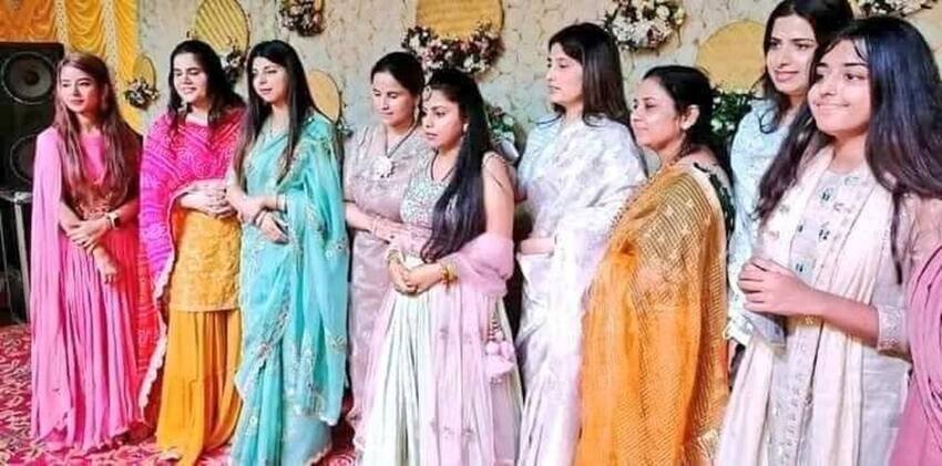 Dimple Yadav, Akhilesh Yadav SP, Mulayam Singh second wife