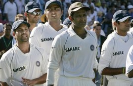Anil Kumble Sachin Tendulkar Ind vs Pak Indian cricketers