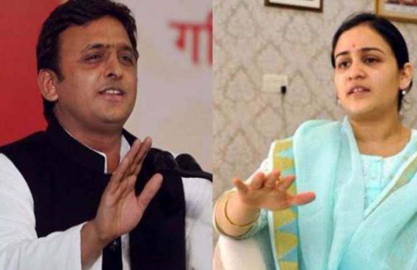 इतना ही नहीं अपर्णा के जेठ अखिलेश यादव ने भरे संसद में राम मंदिर के नाम पर लिए जा रहे चंदे का विरोध किया था।(‘मुझे तो जानबूझ कर अपनों ने हराया था’, मुलायम की बहू अपर्णा यादव ने चुनाव हारने के बाद बयां किया था दर्द )