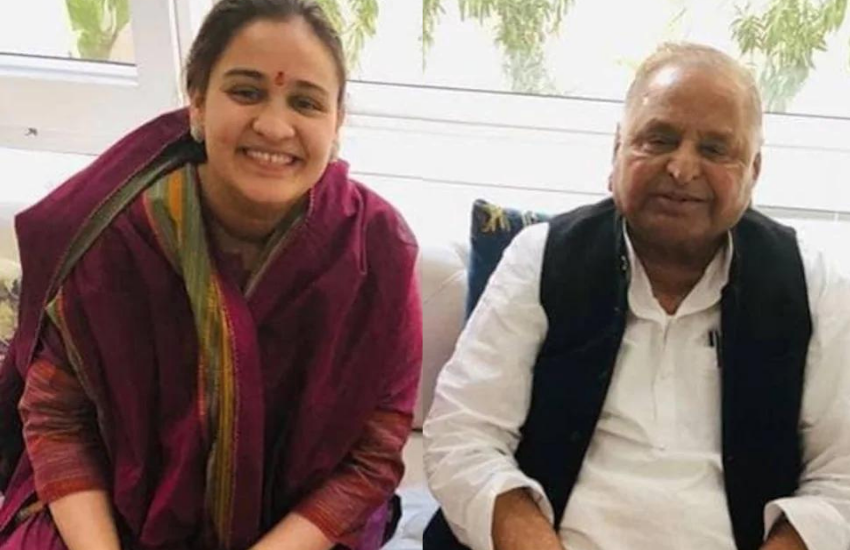 अपर्णा ने कहा था कि वह खुद को तन मन धन से वह राम को सर्पित कर दी हैं और उन्होंने मंदिर निर्माण के लिए चंदा भी दिया था।(‘साजिश ऐसी हुई कि भैया के हाथ में चाबी और भाभी रह जाएं’, डिंपल यादव ने पहली बार जब पारिवारिक विवाद पर खोला था मुंह )