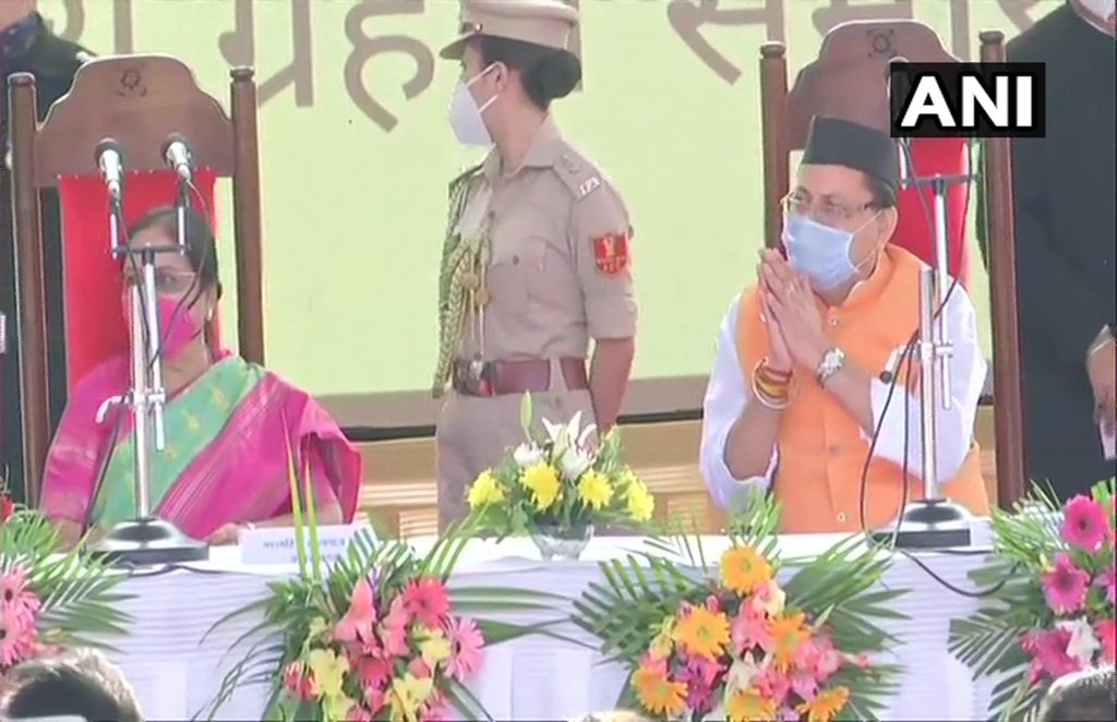उत्तराखंड में पुष्कर सिंह धामी ने राज्य के मुख्यमंत्री पद की शपथ ली (फोटो-ANI)
