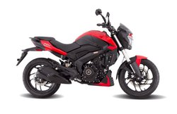Bajaj ने प्रीमियम क्रूजर बाइक के दाम 16,800 रुपये घटाए, जानिए नई कीमत और फीचर्स की पूरी डिटेल