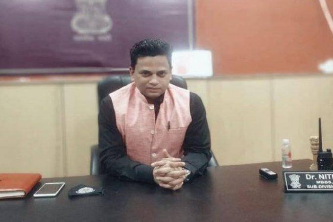 IAS अधिकारी नितिन शाक्य (Photo- Instagram/Dr. NITIN SHAKYA)