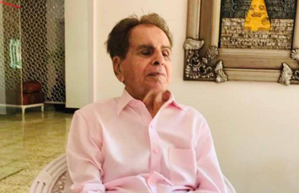 Dilip Kumar, Dilip Kumar Death at 98, Actor Dilip Kumar passed away, Dilip Kumar breathed his last at the age of 98