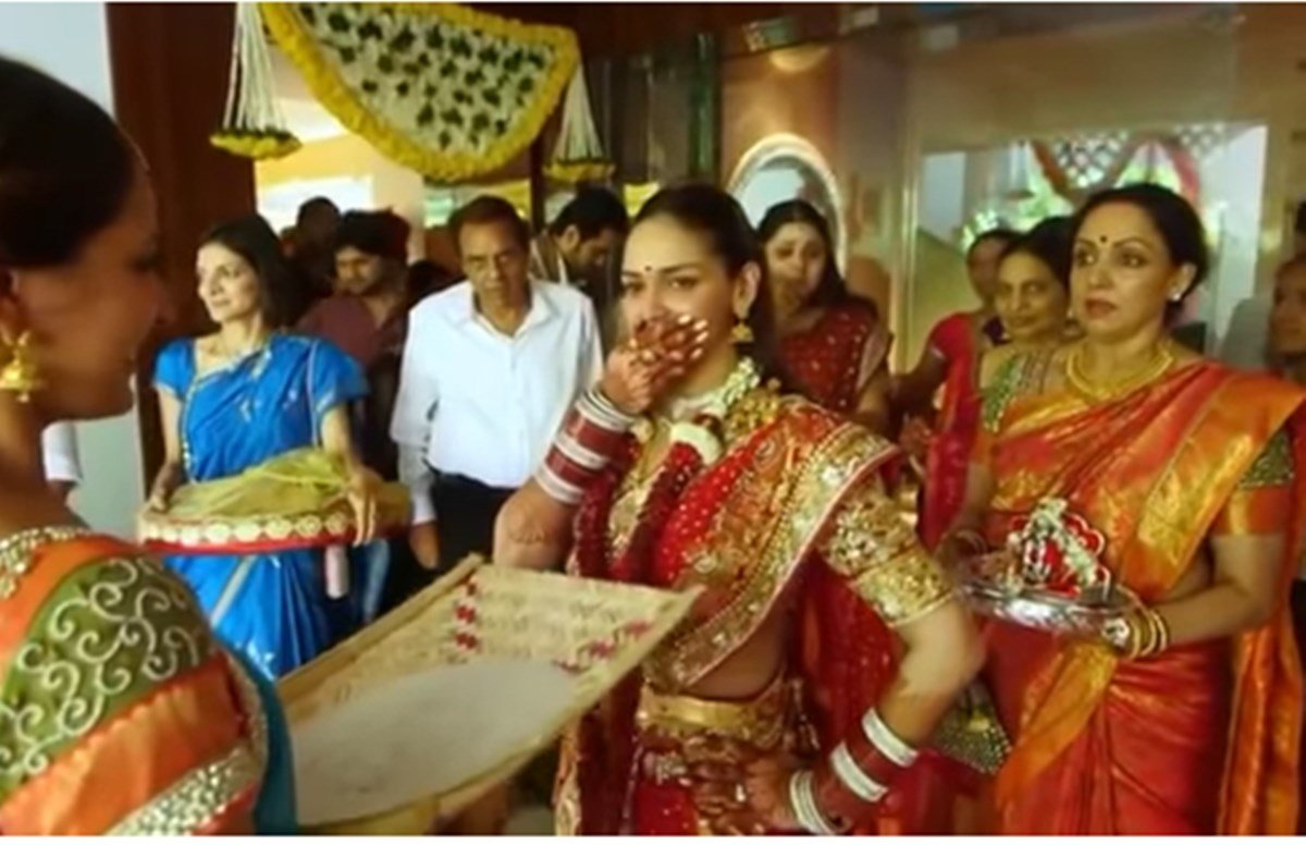 Sunny Deol, Bobby Deol, Esha Deol, Esha Deol Wedding Controversy, Dharendra Blast on Isha Deol Wedding,