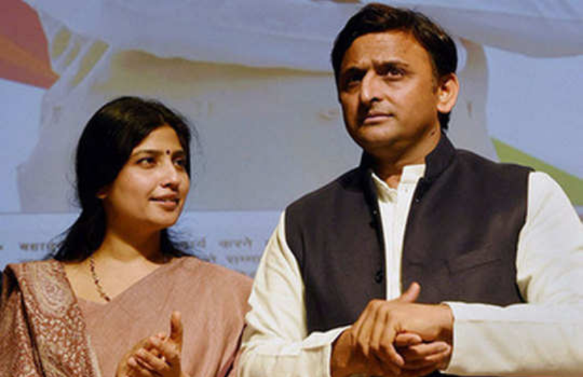 अखिलेश और डिंपल की पहली मुलाकात लखनऊ विवि में एक कार्यक्रम में हुई थीं और यहीं से दोनों की लव स्टोरी शुरू हो गई थी।( ‘रात में घर जाने की रहती है जल्दी’, जब मुलायम सिंह यादव ने बेटे अखिलेश यादव की मंच पर गिनाई थीं कमियां )