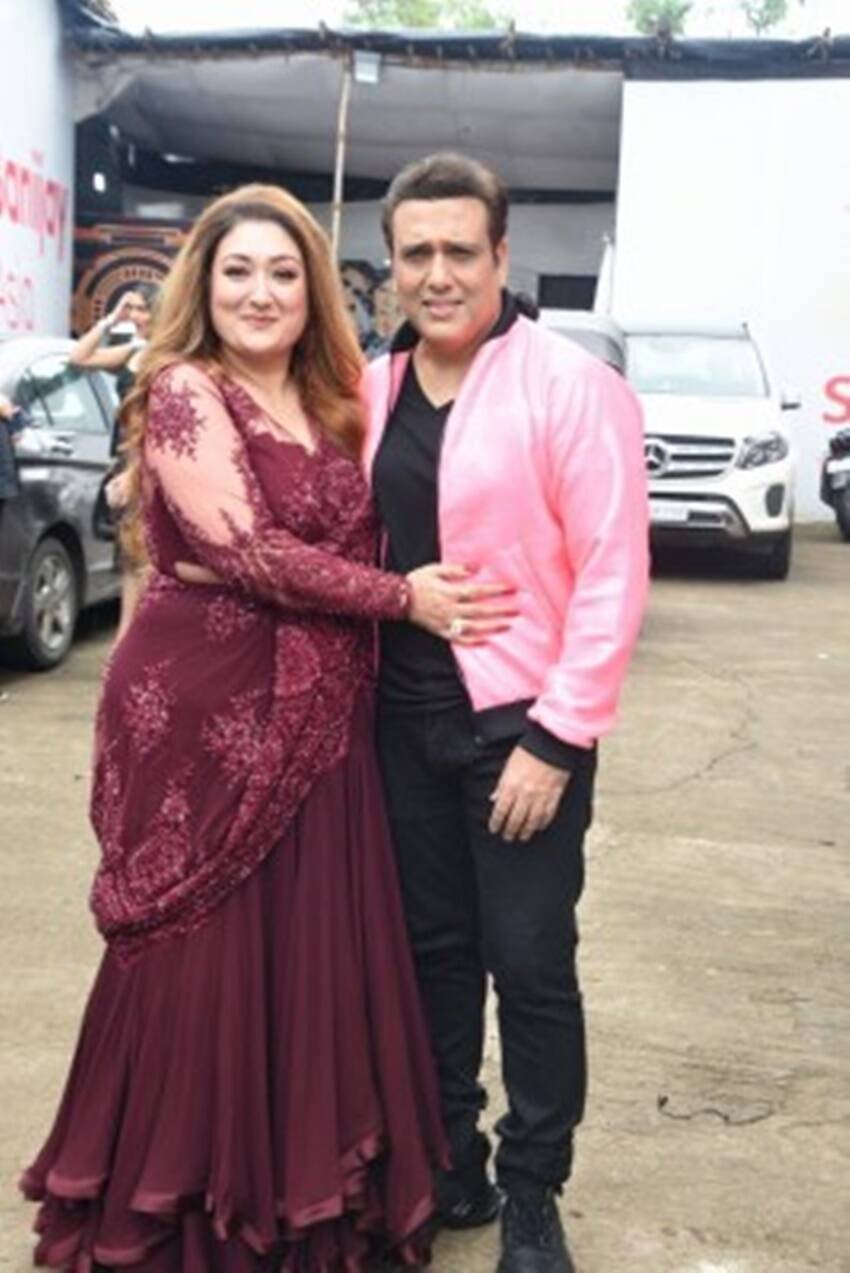 सुनीता ने बताया था कि वह हमेशा से धर्मेंद्र जैसा बेटा चाहती थीं। वह चाहती थीं कि उनका जो बच्चा पैदा हो वह देखने में धर्मेंद्र की तरह हैंडसम हो। (यह भी पढ़ें: इन मुस्लिम एक्ट्रेसेज ने चुना था हिंदू पति, असफल रही शादीशुदा जिंदगी, हो गया तलाक )