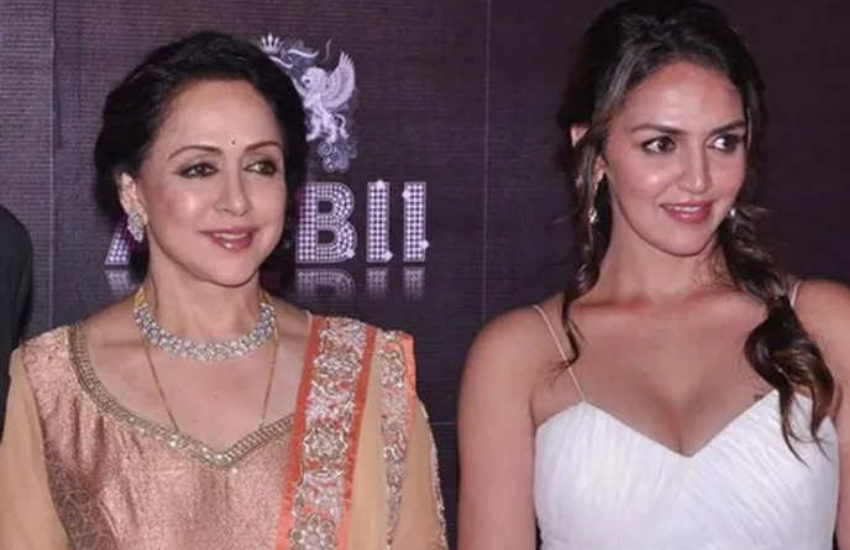 हेमा ने टीवी शो जीना इसी का नाम में बताया था कि जब ईशा शूट के लिए तैयार होकर सेट पर आई तो वह बेहद भावुक हो गई थीं।( धर्मेन्द्र ने इस शर्त पर ईशा देओल को फिल्मों में काम करने की दी थी इजाज़त, हेमा मालिनी की बेटी ने निभाया था पिता को दिया वादा )