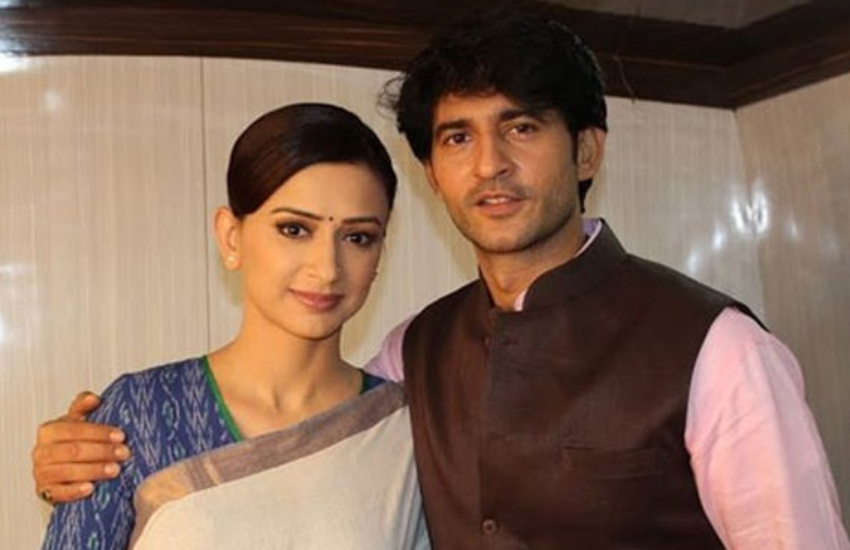 'क्योंकि सास भी कभी बहू थी' की एक्ट्रेस गौरी प्रधान का दिल भी शादीशुदा हितेन तेवानी पर आया था। हालांकि हितेन पहले से तलाकशुदा थे। दोनों ने अपने प्यार को शादी के बंधन में बांधा और खुशनुमा सफर शुरू किया था।(<a href=" https://www.jansatta.com/photos/lifestyle-gallery/after-breakup-with-shekhar-suman-son-adhyayan-suman-myra-mishra-was-terrified-of-anxiety-attack-and-fainting/1765116/ "> ब्रेकअप के बाद एंग्जाइटी अटैक के कारण सेट पर ही बेहोश हो जाती थी ये टीवी एक्ट्रेस</a> )