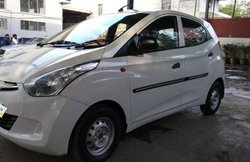 जीरो डाउन पेमेंट और लोन की सुविधा के साथ 1.5 लाख में यहां मिलेगी Hyundai Eon Era