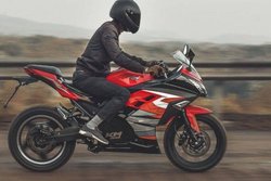 सिंगल चार्ज में 150 km दौड़ेगी ये इलेक्ट्रिक बाइक, जानिए कीमत और फीचर्स की पूरी डिटेल