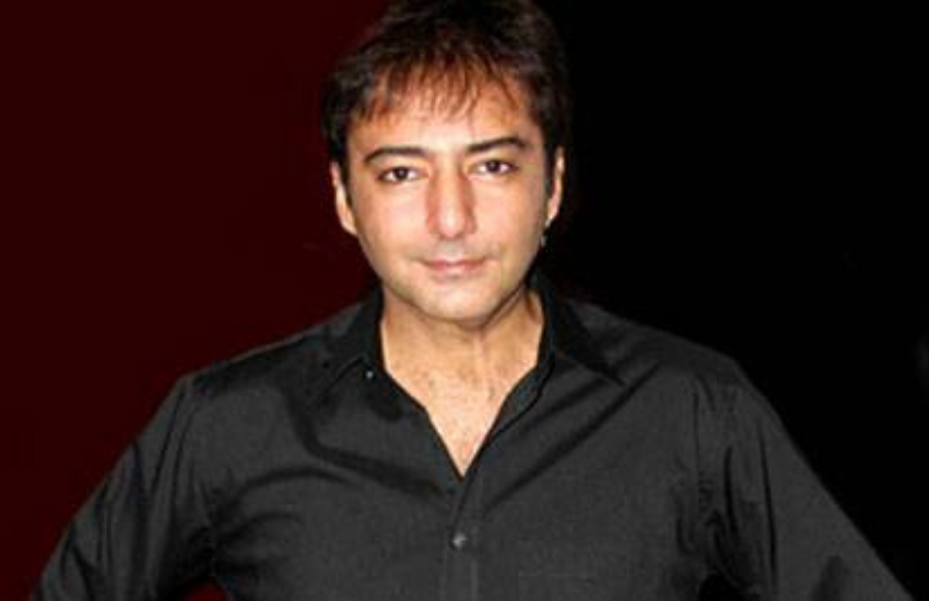 1990 में कमल अपना 20वें जन्मदिन मना रहे थे तभी उनके जीवन में वो घटना हुई जिसकी छाप आज तक उनके दिमाग से नहीं उतर पाई हैं। ( शादीशुदा महिला से इस एक्टर ने की थी शादी, फिर प्रेमिका के लिए पत्नी को तलाक दे लिव-इन में लगे थे रहने )