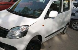 32 kmpl माइलेज वाली Maruti WagonR मिलेगी 1.3 लाख में, पसंद न आने पर कर सकते हैं वापस, ये है पूरी डील