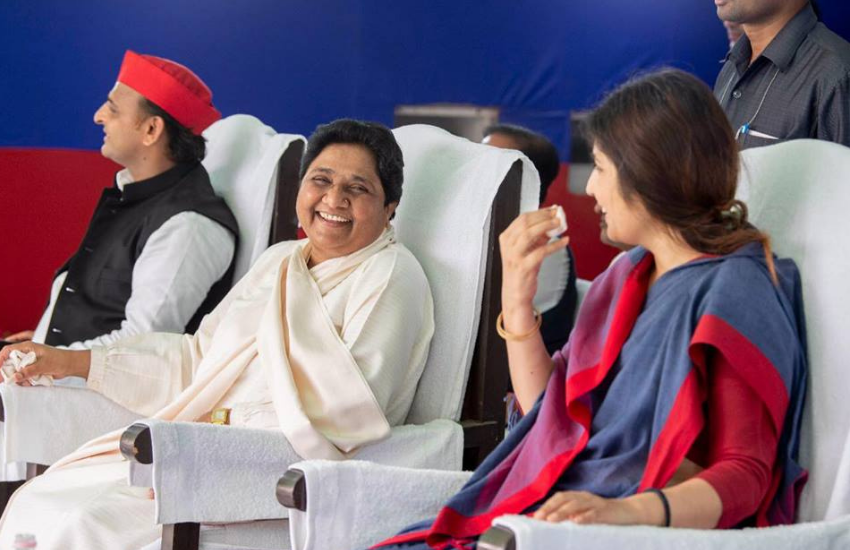 बसपा ही नहीं कांग्रेस के साथ भी सपा का गठबंधन मुलायम को पसंद नहीं था, लेकिन पिता-पुत्र के विवाद के बाद सपा के सारे फैसले अखिलेश लेते हुए इस गठबंधन पर मुहर लगा दिए थे।