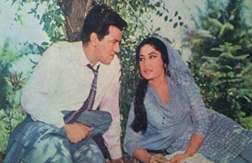 कमाल से अलग होने के बाद मीना बेहद अकेली हो गई थीं, तभी उनकी जिंदगी में धर्मेंद्र की एंट्री हुई थी। धर्मेंद्र के साथ मीना ने फिल्म ‘फूल और कांटे’ की थी। इस फिल्म के दौरान उनकी करीबी धर्मेंद्र से बढ़ी थी।