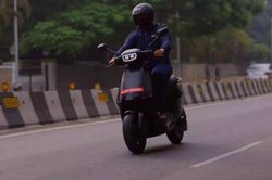 OLA इलेक्ट्रिक स्कूटर के ये हैं फीचर्स, 18 मिनट में 50 प्रतिशत चार्ज हो जाएगा!