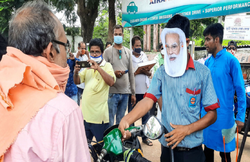 दिल्ली में शतक के करीब पेट्रोल, राहुल गांधी ने पहेली बूझ पीएम मोदी पर कसा तंज