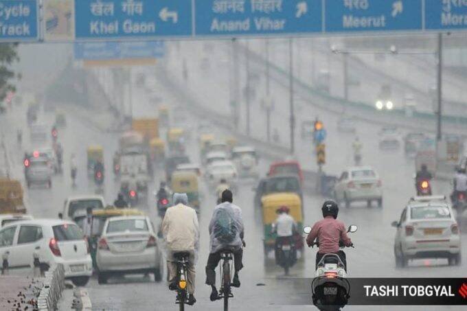 दिल्ली-एनसीआर में अभी कई दिन लगातार बारिश होने का अनुमान। (फोटो- इंडियन एक्सप्रेस)