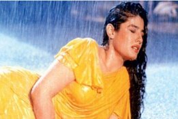 Taarak Mehta Ka Ooltach Chashmah, TMKOC, Raveena Tandon, Raveena Tandon wearing a yellow sari