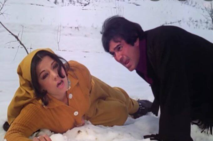Rajesh Khanna, Rajesh Khanna struggled in the snowy plains, Rajesh Khanna carrying Mumtaz for 8 days in snow